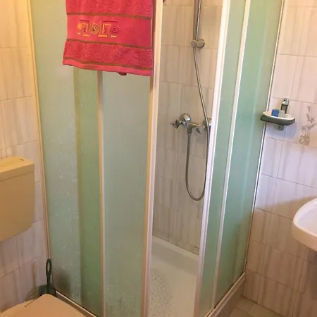 Quarto Duplo 30km Fatima Homestay Ourem