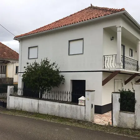 Δωμάτια σε οικογενειακή κατοικία Quarto Duplo 30km Fatima *